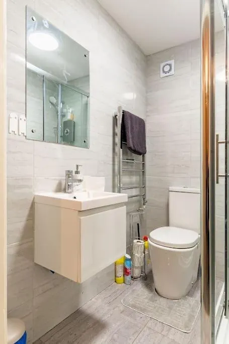 Cosy Merseyside Retreat Liverpool