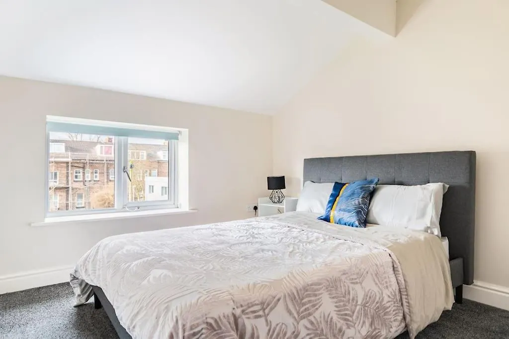 Cosy Merseyside Retreat Liverpool 0*,  United Kingdom