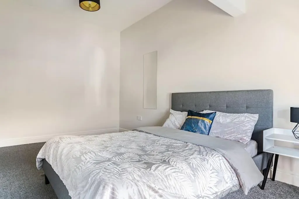 Cosy Merseyside Retreat Liverpool
