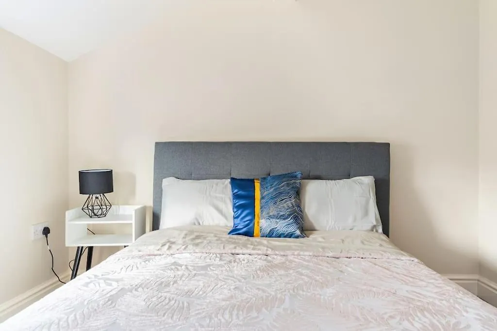 Cosy Merseyside Retreat contacts